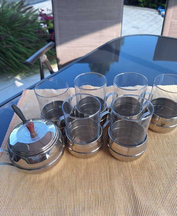 Szklanki z koszyczkami PRL