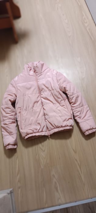 Весняна куртка,пуховик, светр на XS-М