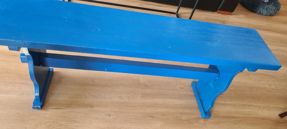 Banco comprido de madeira pinho pintado de azul