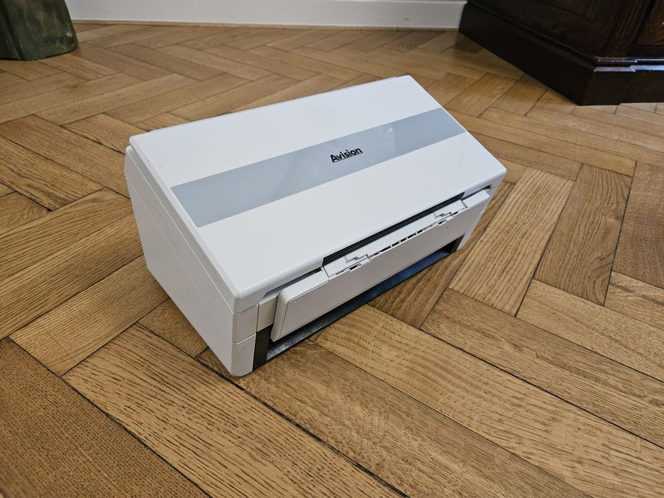 Skaner Avision ad230U