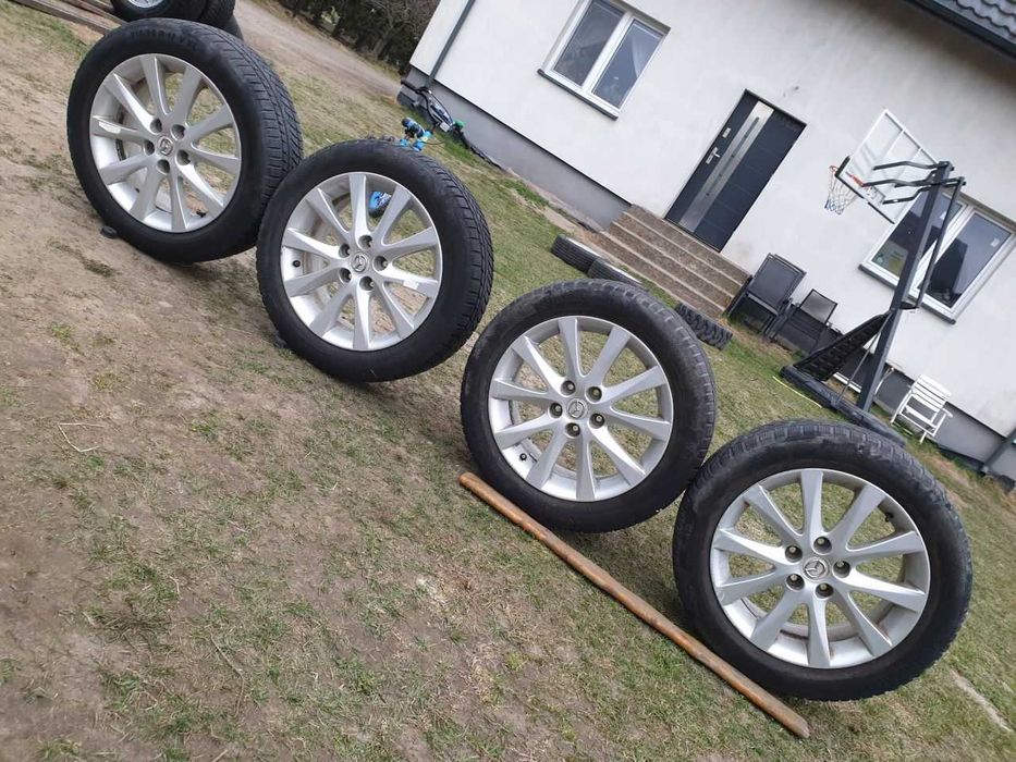 Felgi aluminiowe Mazda koła R17 5x114,3 opony zimowe 215/55R17
