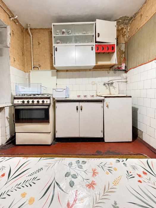 Продаж 2 к квартири Салютна  20 А, Нивки 45 м² | 2/5 поверх | Щербаковского