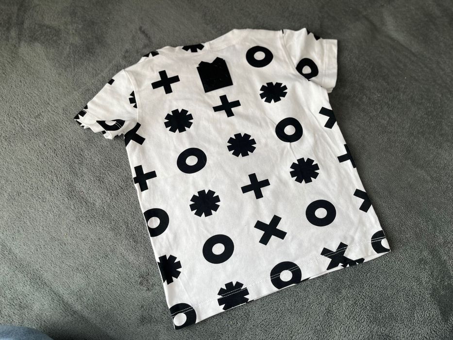 Kółko krzyżyk xoxo koszulka t-shirt 6-7 lat 122-128cm