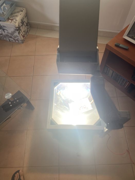 Retroprojetor Kindermann Eco 36 – A funcionar