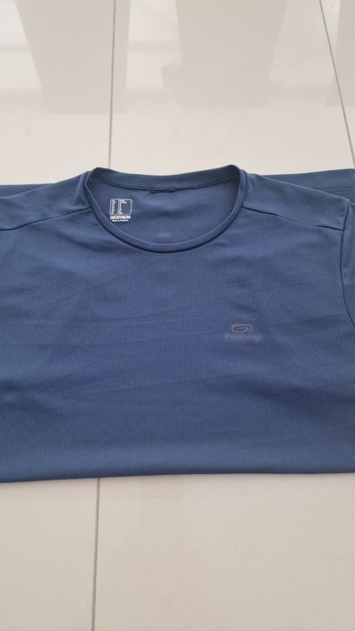 T-shirt sportowy