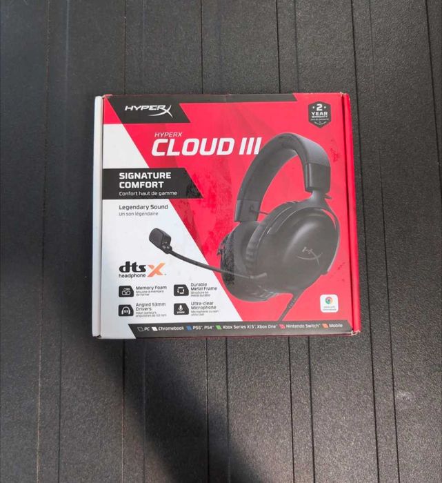 Hyperx cloud III com fio