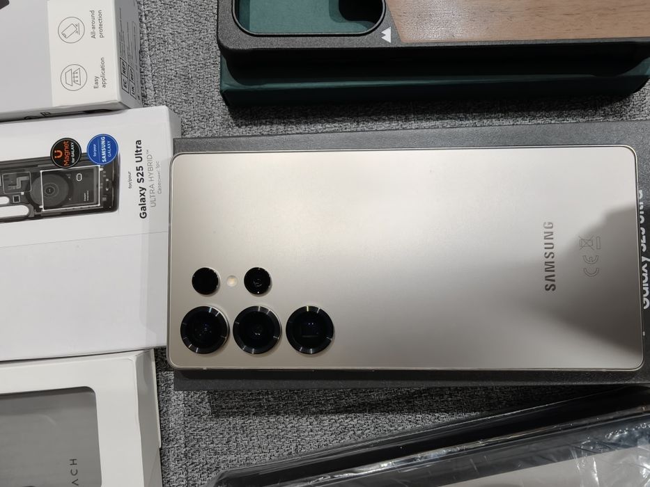 Samsung Galaxy S25 Ultra 512GB (Como Novo)