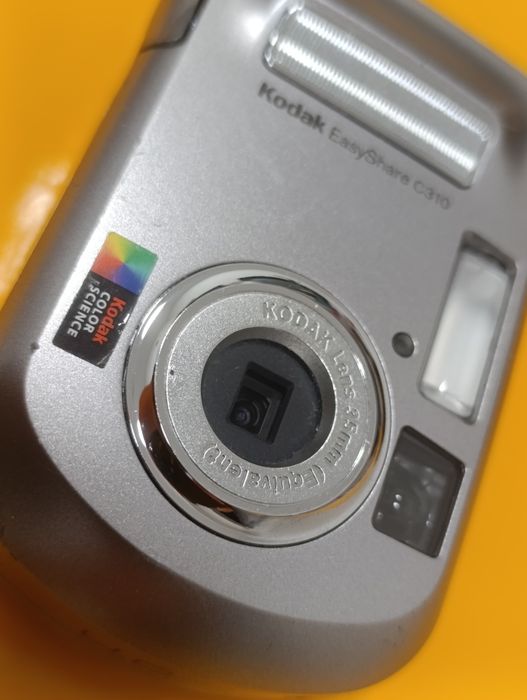 Aparat cyfrowy kompaktowy Kodak C310, na baterie AA, 99% OK