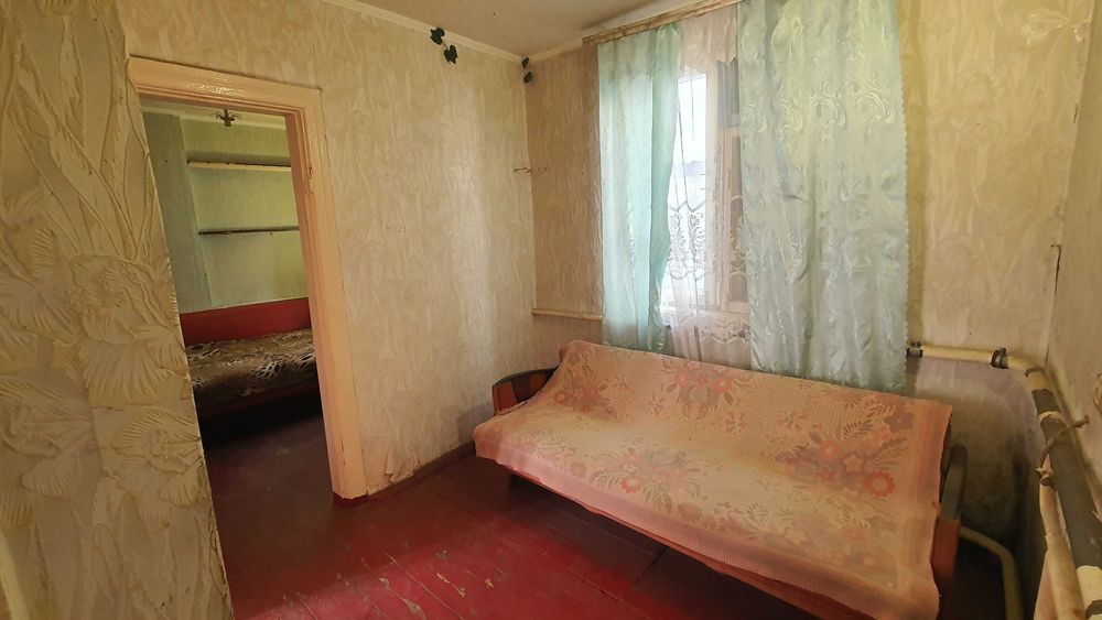 Продам пів будинку з окремим входом в с.Трушки