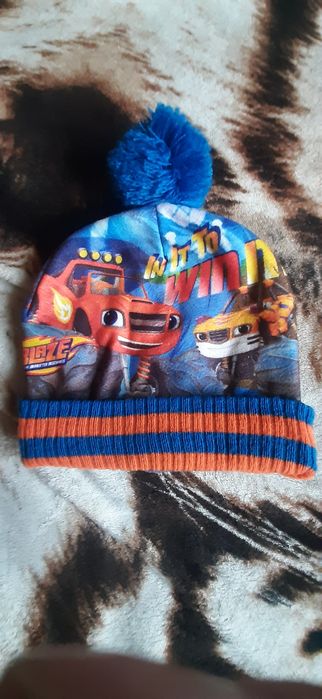 Тепленькие шапочки на ребёнка 2-3 лет