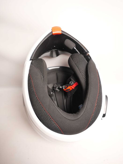 Мотоциклетний шолом Sena OUTRUSH R Bluetooth з модульною системою