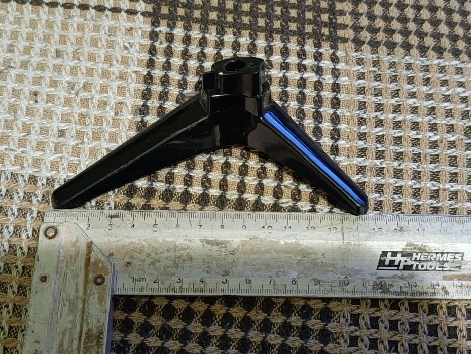 Ніжки, підставка для моніторів та телевізорів