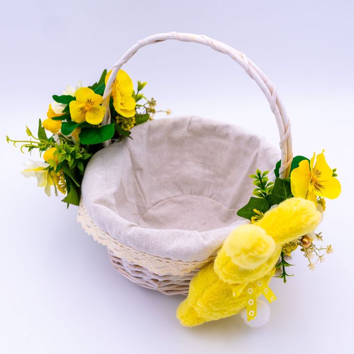 Koszyk wielkanocny dekoracyjny rękodzieło stroik