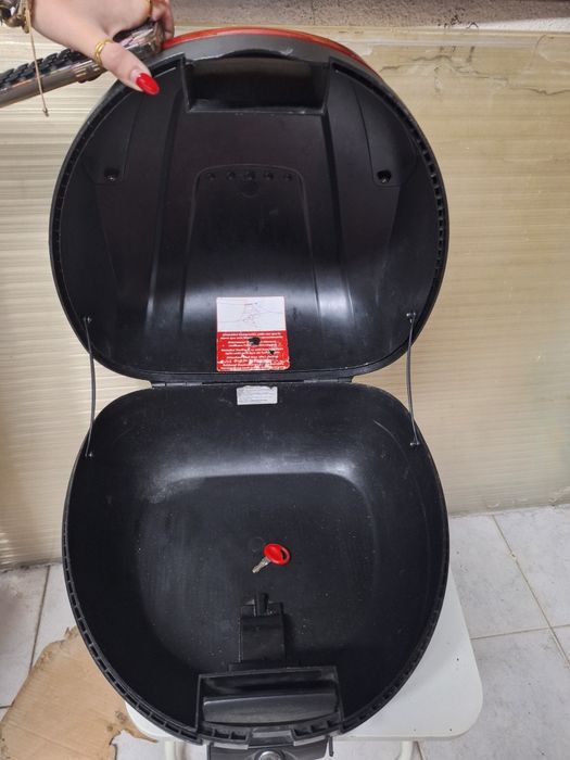 Topcase 29l  usado com suporte