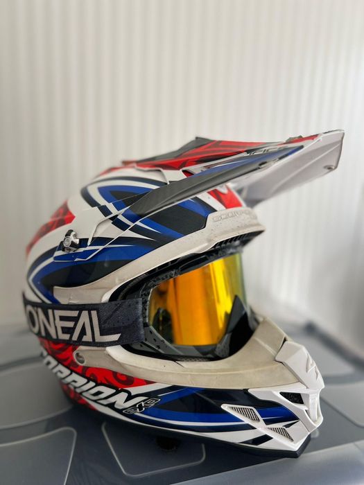 Capacete Scorpion e Óculos O'neal