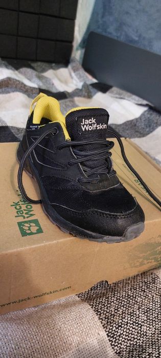 Кросовки  Jack Wolfskin 28р