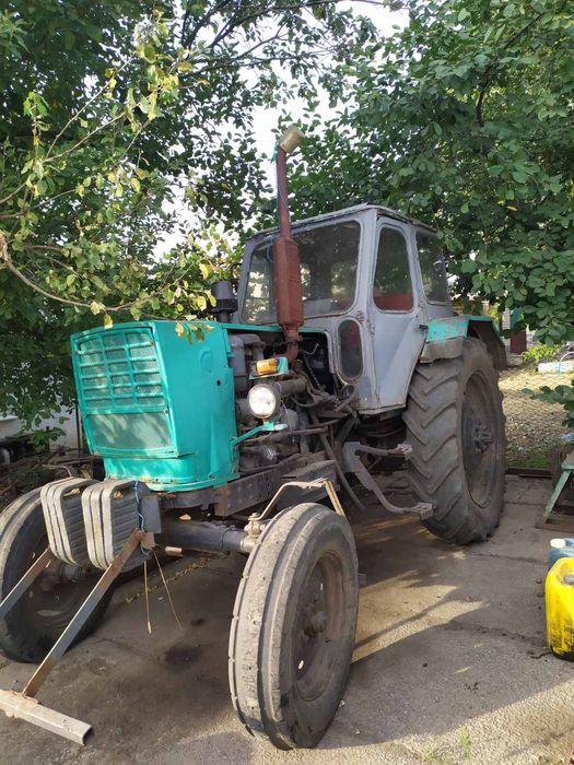 Продам трактор ЮМЗ - 6 кл