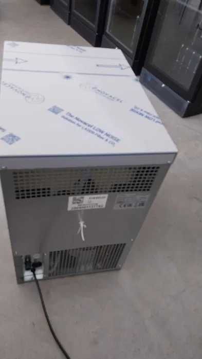 Profesjonalna kostkarka ze stali z pompą wyrzutową IceTech SS 45