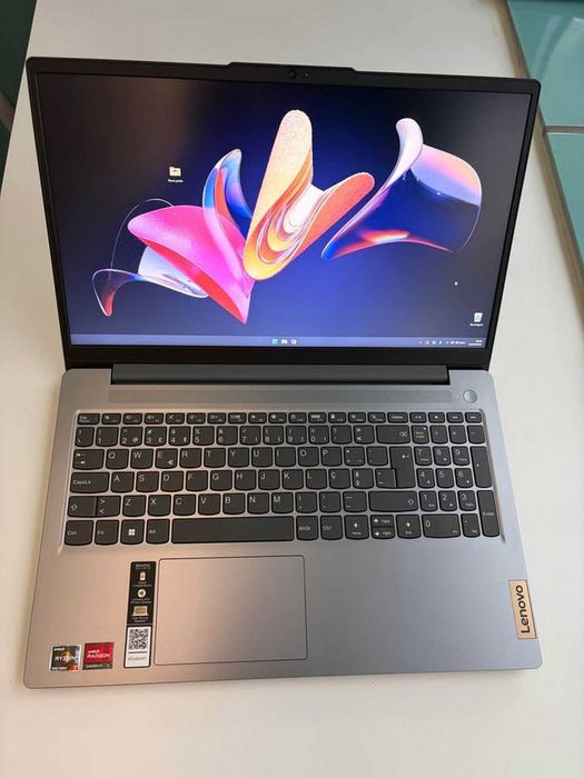 Lenovo Hexadecacore 15.6" Ryzen7/16GB/1TB_Nvme Novo na garantia