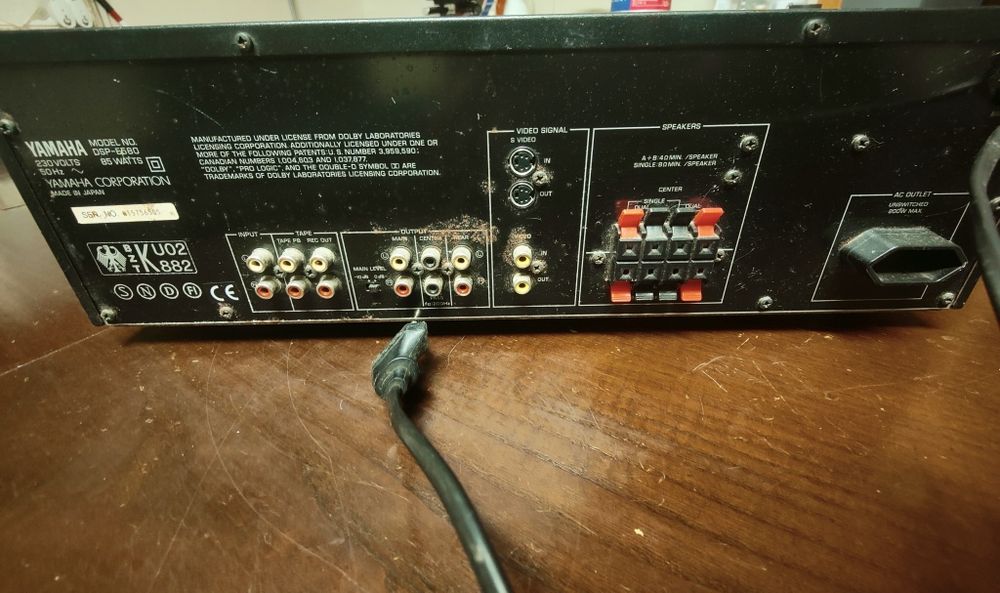 Yamaha DSP-E580 – Avariado / Liga e desliga