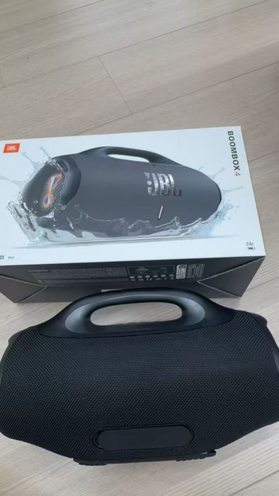 coluna portatil JBL Boombox 4