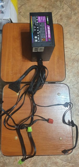 Продам блок питания  Gamemax 700w в хорошем рабочем состоянии.