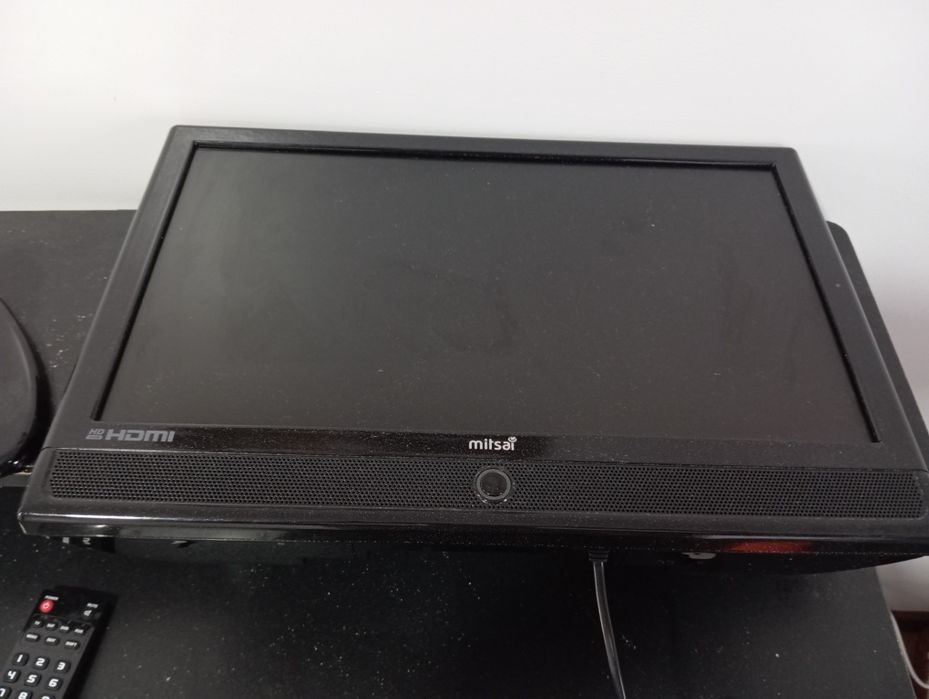 Televisão da marca Mitsai