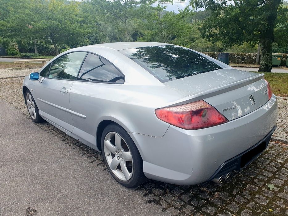 Peugeot 407 Coupé 2.7 HDI V6 Biturbo - 204 cv