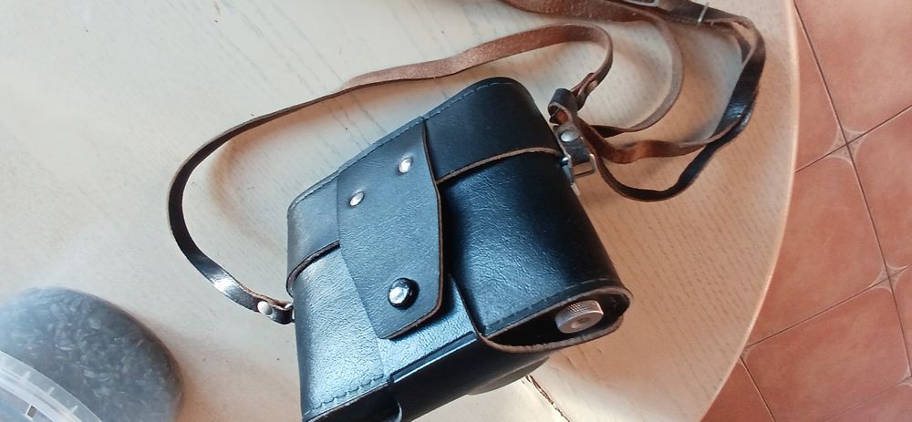 ФотоаппаратЗенит-Е(в подарок "ломо")