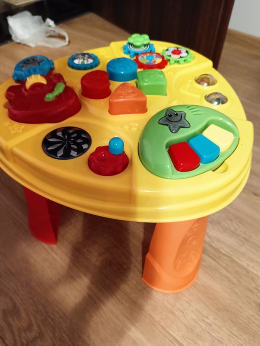 Interaktywny stolik edukacyjny smiki