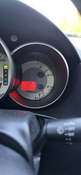 Машина Mazda 3