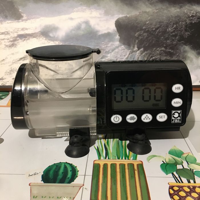 Akwarium ,Elektroniczny dozownik karmy Auto food JBL
