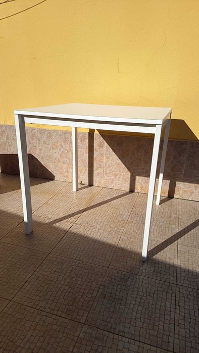 Mesa de refeição IKEA VIHALS