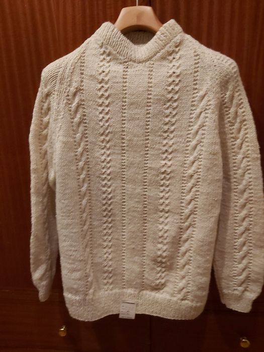 Camisolas Poveiras em 50 lã e 50 poliester feitas à mão autênticas