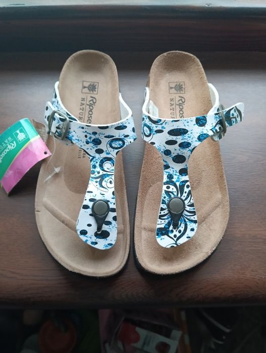 Шльопанці жіночі