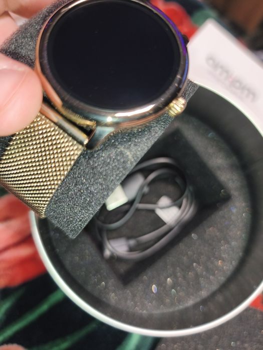 AM:PM Smartwatch