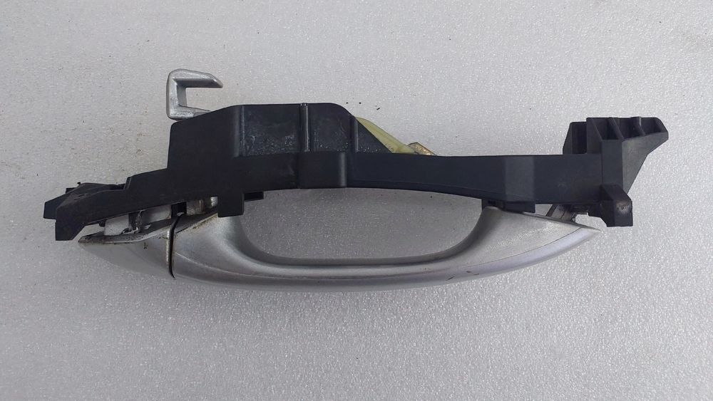 Puxador porta trás esquerdo MERCEDES-BENZ Classe E (W211)