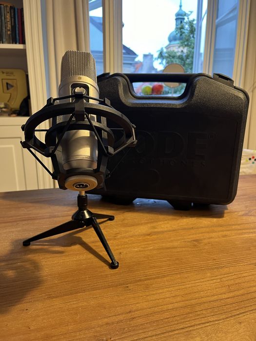 Mikrofon pojemnościowy wielkomembranowy Rode nt 2000 z walizką