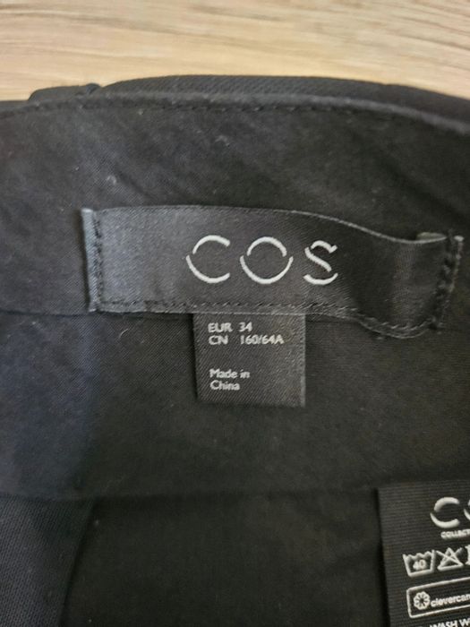 COS Spodnie garniturowe chinosy  r.34