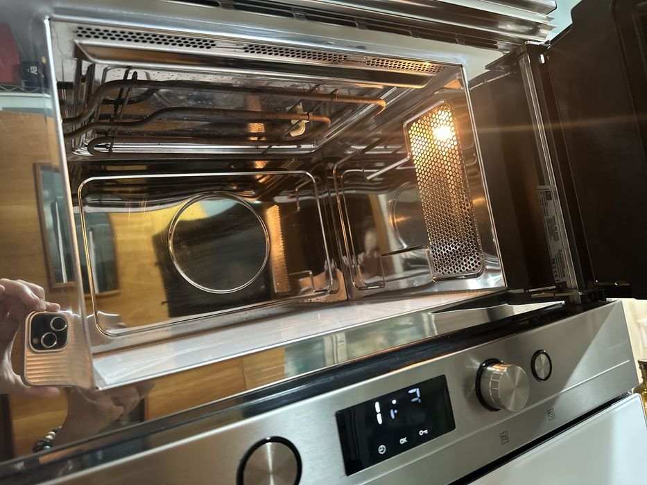 Microondas TEKA de Encastrar com Grill – Excelente Estado