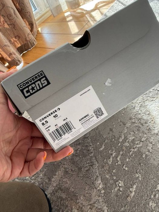 Кели Converse нові