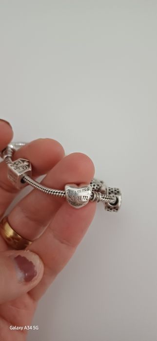 Pulseira Pandora Original + 8 Berloques | Ideal para oferecer a uma Mãe Especial