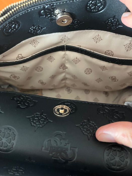 Torebka damska do ręki/ kuferek