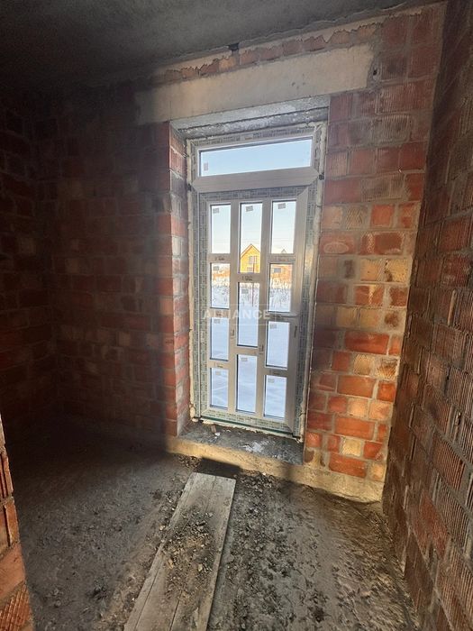 Дуже якісний таун за вигідною ціною !