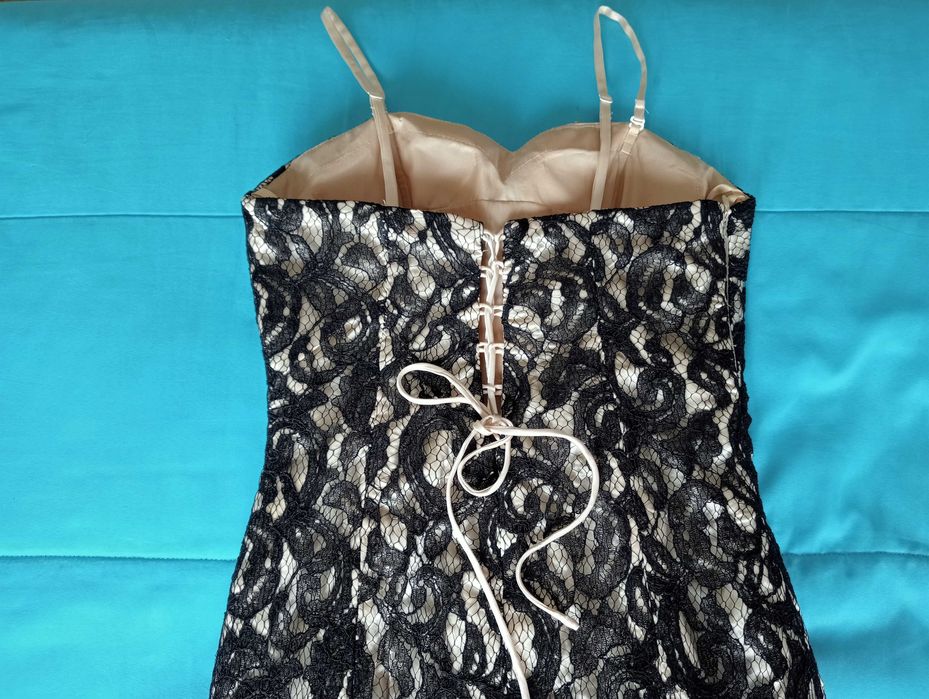 Vestido cerimónia renda preta