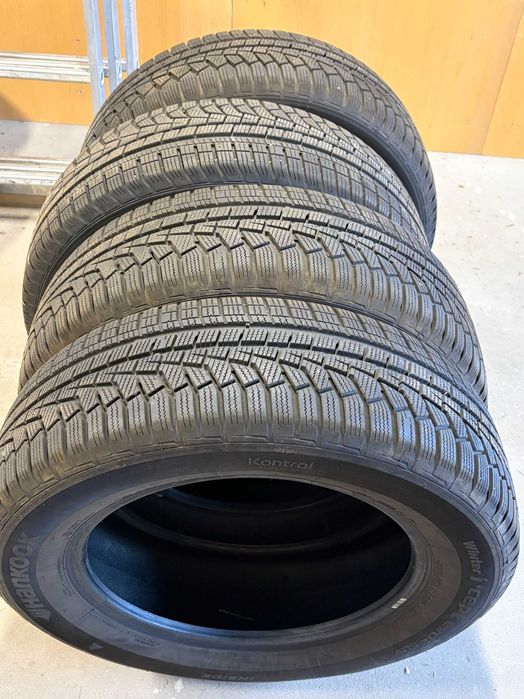 Sprzedam opony zimowe używane Hankook Winter i*cept evo2 SUV W320A 215/65 R17 rok 2024
