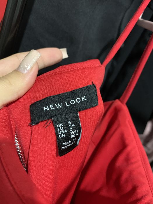 Яскраво-червона кокетлива сукня New Look