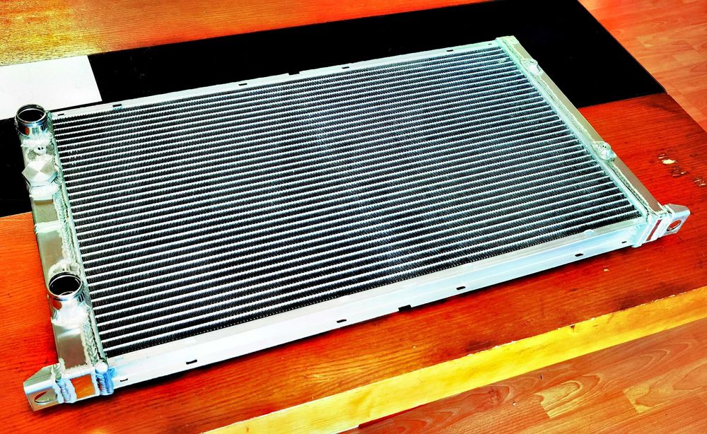 Radiador VW Golf MK3 VR6 GTI
