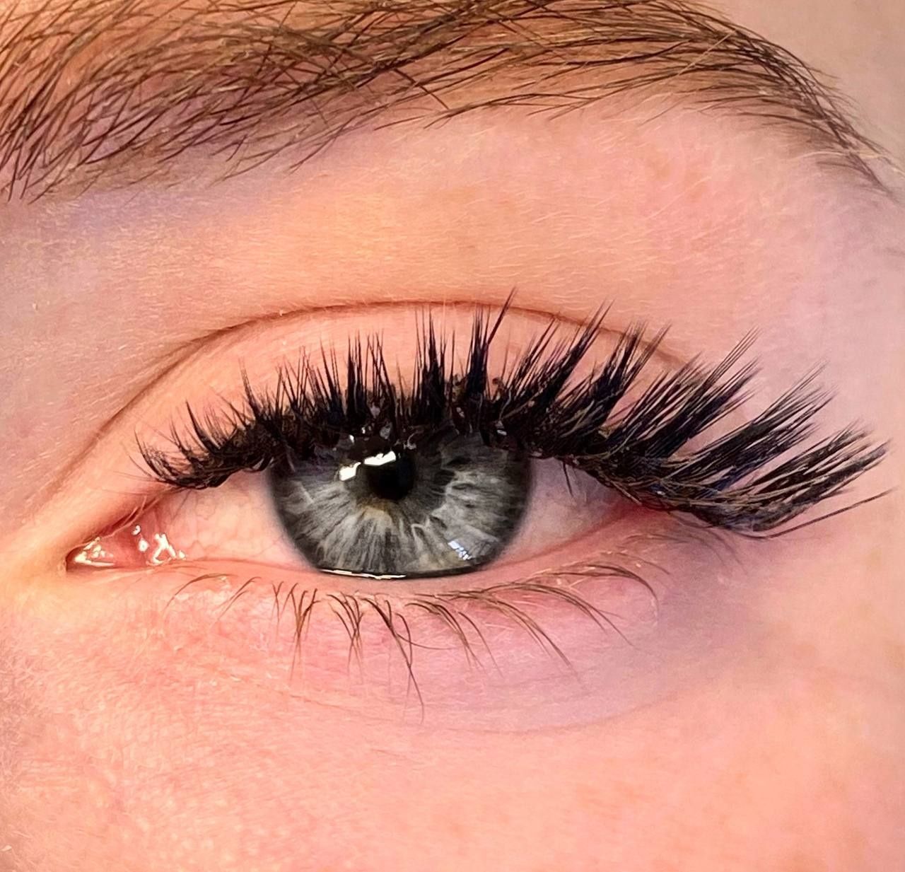 Pin su Makeup LookBook Prodotti per il trucco, Trucco senza eyeliner, Trucco occ