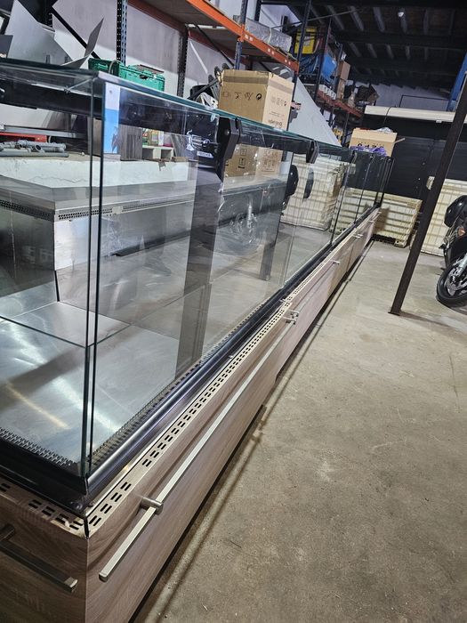 Vitrine refrigerada charcutaria